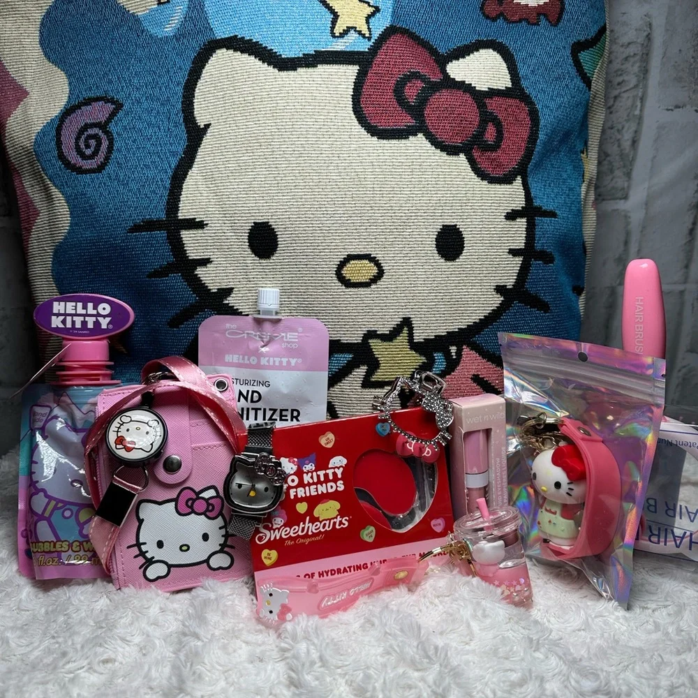 Hello Kitty Pink Bundle Gift Set